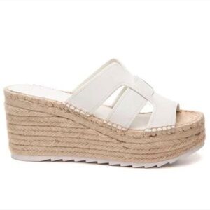 Marc Fisher Robbyn Espadrille